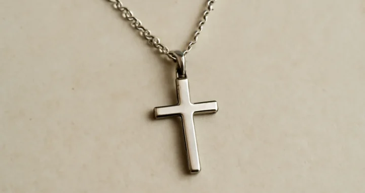 Evangelisches Kreuz Kette – hochwertige Halskette mit Kreuzanhänger online kaufen